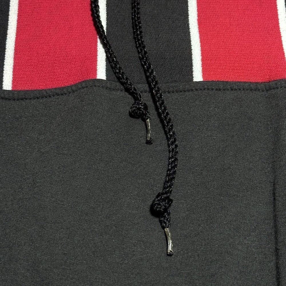 Vintage 1990s Black Red Bulls Colorway Lightweight Mock Neck Sweater Size Large - Picture 5 of 16